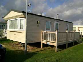 Highfields Rio 6 berth blow heated